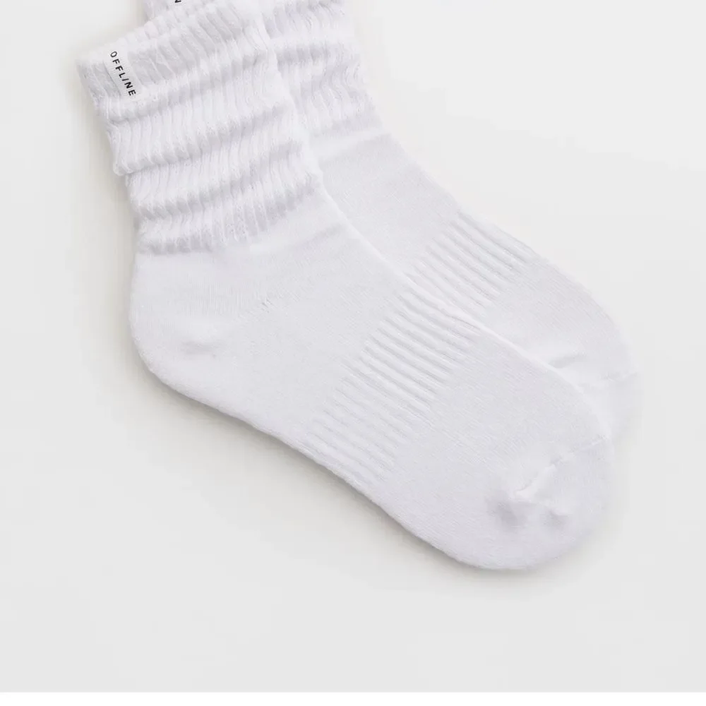 OFFLINE Radiance Striped Quarter Taupe White Brown Cotton Socks